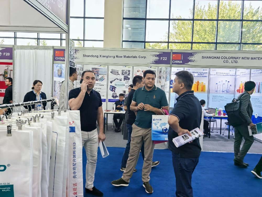 什邡市聯盛包裝有限公司董事長帶隊亮相烏茲別克展會，塑編袋與噸袋產品引海外關注